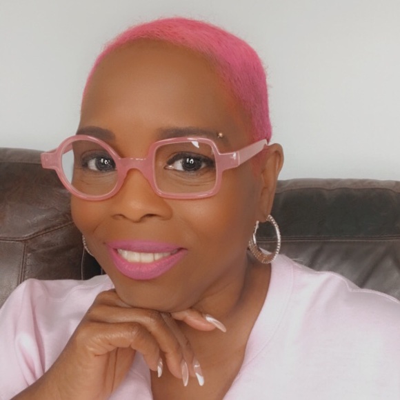 Plus Size Guru - Picture 4 of 5